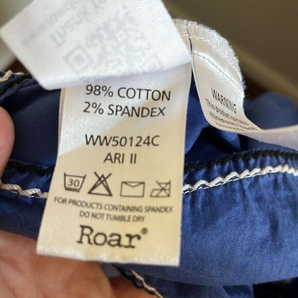 Roar Ari ll Blue With Pink Hues Distressed Embroidered Embellished Shirt Rodeo - Picture 12 of 13